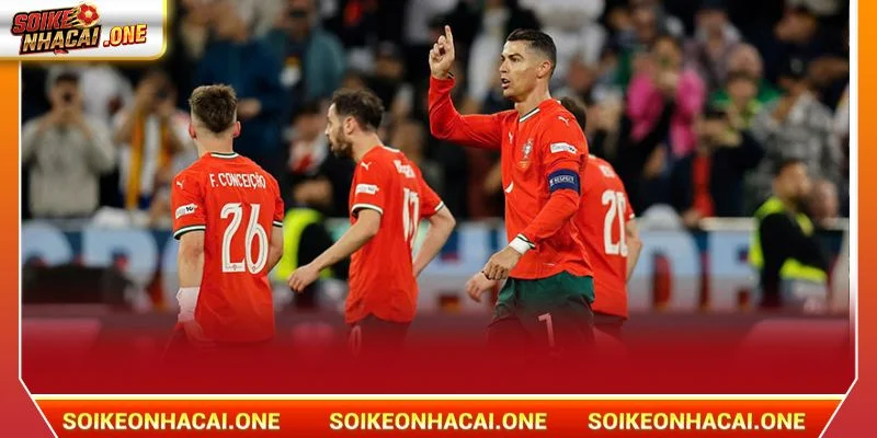 Đội Tuyển Bồ Đào Nha: "Seleccao das Quinas" Và Vị Thế Đại Gia Đội tuyển của những chiếc khiên là nền bóng đá đầy bản lĩnh.